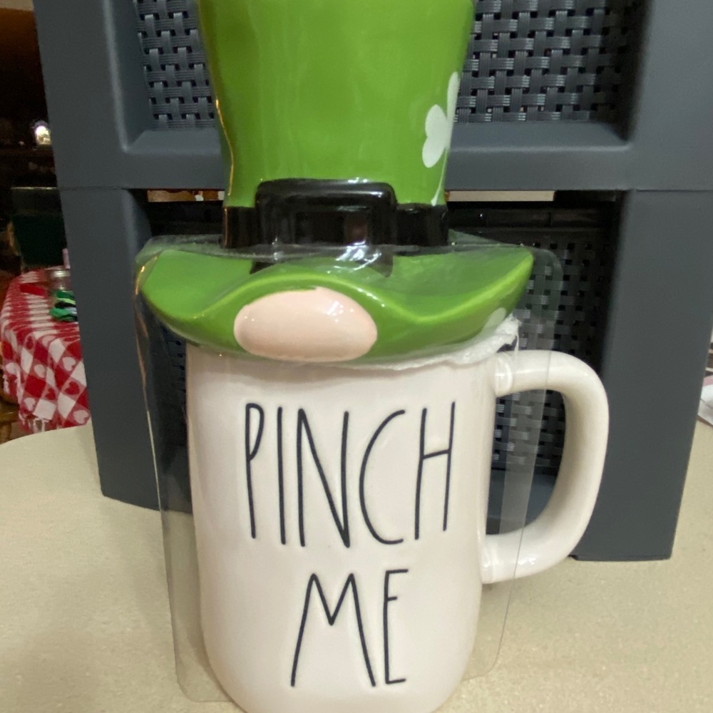 Rae Dunn St Patrick’s Day mug with cover NWT